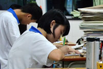 Students in last-minute effort for Gaokao