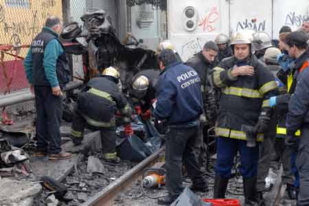 At least 4 killed in train-vehicle crash in Argentina