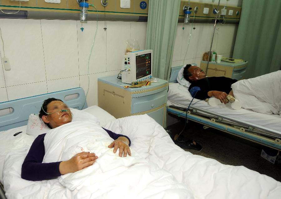 The injured are treated at a hospital in Shouyang County of Jinzhong City, north China's Shanxi Province, Nov. 24, 2012. An explosion at a restaurant on Friday evening killed at least eight people and injured another 37. An investigation is conducted to determine the cause of the explosion. (Xinhua/Yan Yan) 