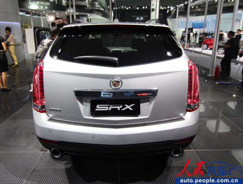 Cadillac SPX shines at Guangzhou Auto Exhibition (27)