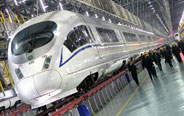 Shanghai railway conducts overhaul of bullet trains