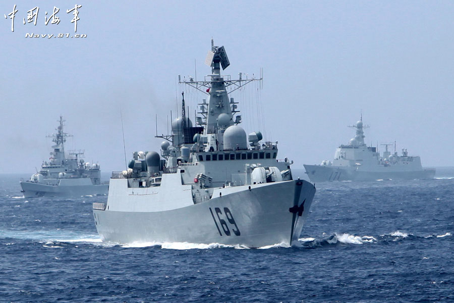 A destroyer flotilla under the Navy of the Chinese People's Liberation Army (PLA) conducted training on the simulated digital battlefield. All the crews can manipulate the digital intelligent equipment in the training. (navy.81.cn /Li Tang, Zeng Xingjian and Li Zhanglong)