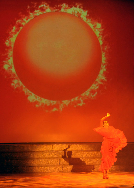 An actress is performing during the Irish traditional step dancing Riverdance, which came on the stage of Henan Art Center Theatre on Jan. 4, 2012. (Xinhua/Li Bo)