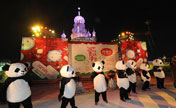 Dancing panda go 'Gangnam Style'