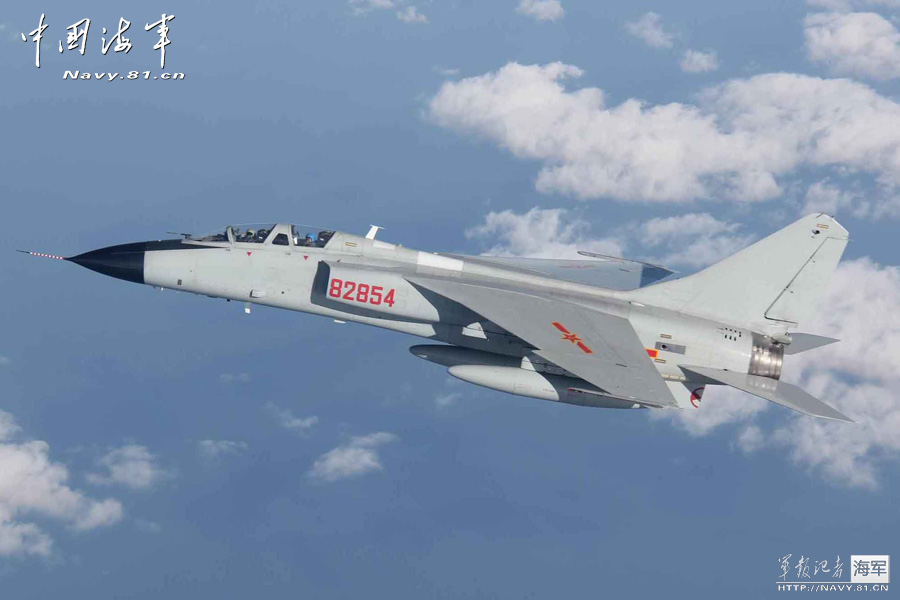 Recently, an aviation unit under the North China Sea Fleet of the Navy of the Chinese People's Liberation Army (PLA) conducted confrontation drill between the "Red Army" and the "Blue Army". The photo shows that the "Flying Leopard" fighter-bombers are in the confrontation drill. (chinamil.com.cn/Wang Jing)