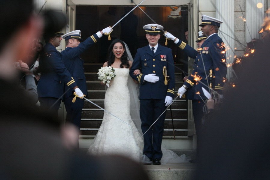 Olympic figure skating champion Michelle Kwan married the director for strategic planning on the National Security staff at the White House, Clay Pell on Saturday at the First Unitarian Church of Providence, Rhode Island. (Photo Source: cqnews.net)