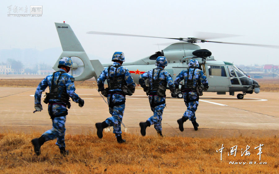 A carrier-based aircraft regiment under the North Sea Fleet of the Navy of the Chinese People's Liberation Army (PLA) conducts tactical training at an airport in Shandong province. (navy.81.cn/Hu Baoliang, Ma Nengmei, Gao Wei)