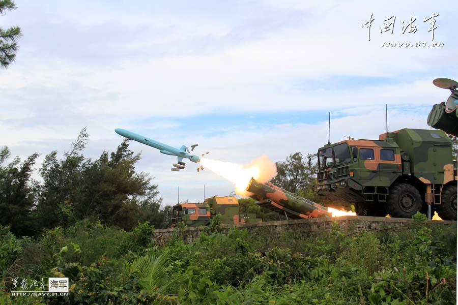 A shore-based missile regiment of the South Sea Fleet under the Navy of the Chinese People's Liberation Army (PLA) conducts military training. (navy.81.cn/Zhao Changhong, Shen Huayue)