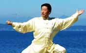 Come on and learn! Tai chi master unveils postures