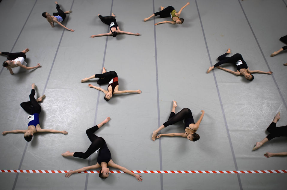 Young dancers take part in the 41st international ballet competition in Lausanne, Switzerland, on Jan. 28, 2013.  (Xinhua News Agency/AFP)