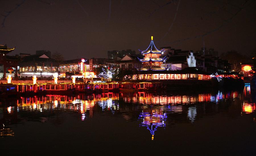 Photo taken on Feb. 6, 2013 shows the night scenery of the 2013 Nanjing Qinhuai Lantern Show at the Confucius Temple in Nanjing, capital of east China's Jiangsu Province. Around 500,000 lanterns are displayed during the event to celebrated the upcoming Spring Festival which falls on Feb. 10 this year. (Xinhua) 