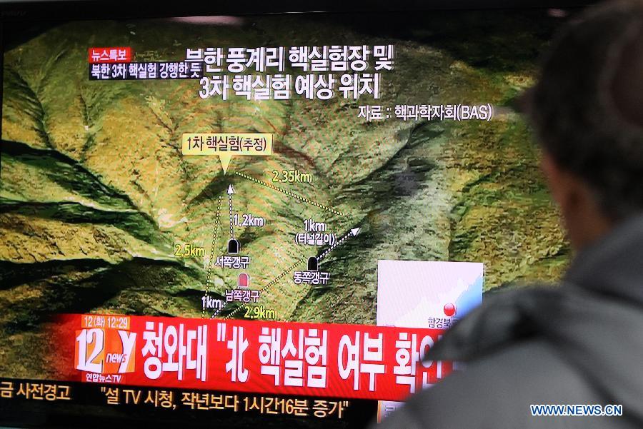 A man watches news reports of the suspected nuclear test by the Democratic People's Republic of Korea, in Seoul, South Korea, Feb. 12, 2013. The South Korean Defense Ministry believed that the Democratic People's Republic of Korea (DPRK) has conducted a nuclear test on Tuesday, a local TV station reported. The DPRK said on Tuesday that it has successfully conducted a third nuclear test to safeguard national security against U.S. hostile policy, the official KCNA news agency reported. (Xinhua/Park Jin-hee)