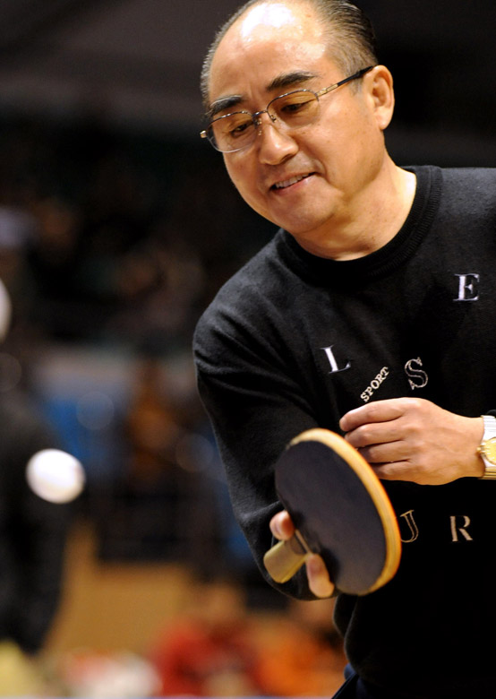 A file photo dated March 28, 2008 shows Zhuang Zedong, the table tennis legend and participant of the well-known ping-pong diplomacy, playing ping-pong in a social activity in Fujian. Zhuang died of rectal cancer at the age of 73 in Beijing on Feb. 10, 2013, the second day of Chinese New Year. (Photo/Xinhua)