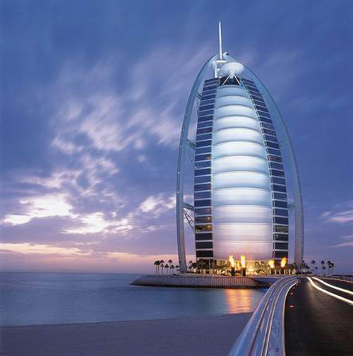 Burj Al-Arab (Source:news.xinhuanet.com)