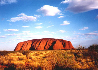 Uluru (Source:news.xinhuanet.com