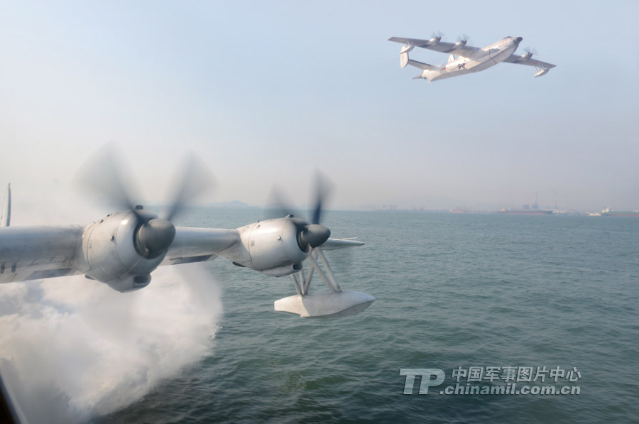 From Feb. 19 to 20, the seaplane force under the North Sea Fleet of the Navy of the Chinese People's Liberation Army (PLA) conducts a two-day multi-subject training at sea, which includes subjects like offshore low altitude flight, open-sea reconnaissance, search and rescue. (China Military Online/Wang Songqi)