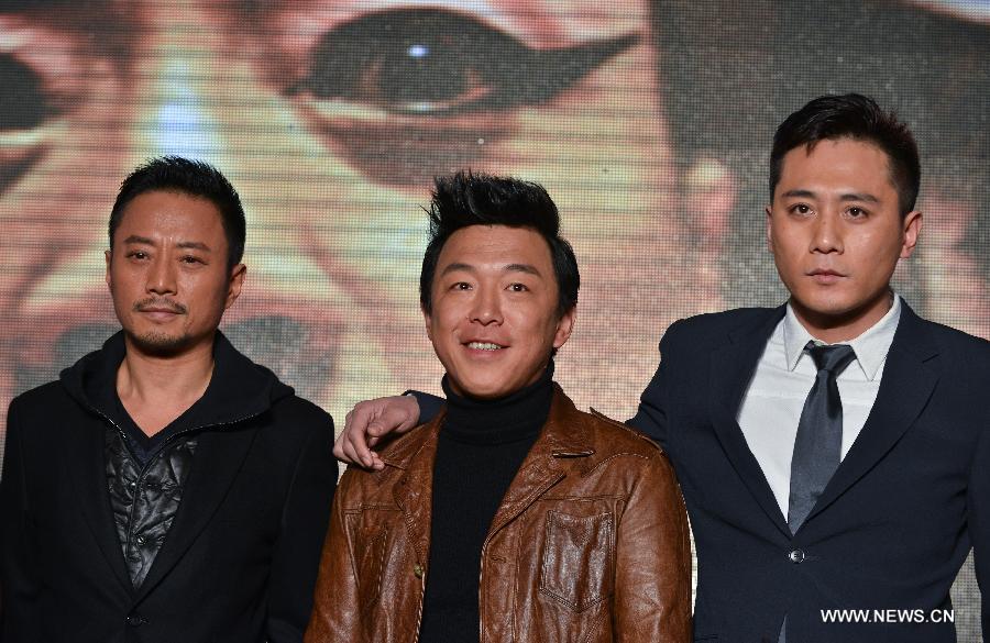 Actor Liu Ye (R), Huang Bo (C) and Zhang Hanyu (L) attend a press conference of the film "The Chef The Actor The Scoundrel" in Beijing, capital of China, Feb. 27, 2013. The film, directed by Guan Hu, will debut on March 29, 2013. (Xinhua/Zhai Jianlan) 