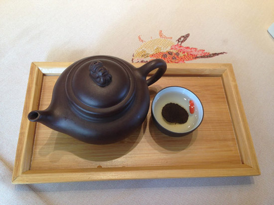 Truffle tea goes well with the truffle cuisine. (China Daily)