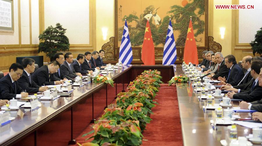 Chinese Premier Li Keqiang holds talks with visiting Greek Prime Minister Antonis Samaras in Beijing, capital of China, May 16, 2013. (Xinhua/Zhang Duo) 