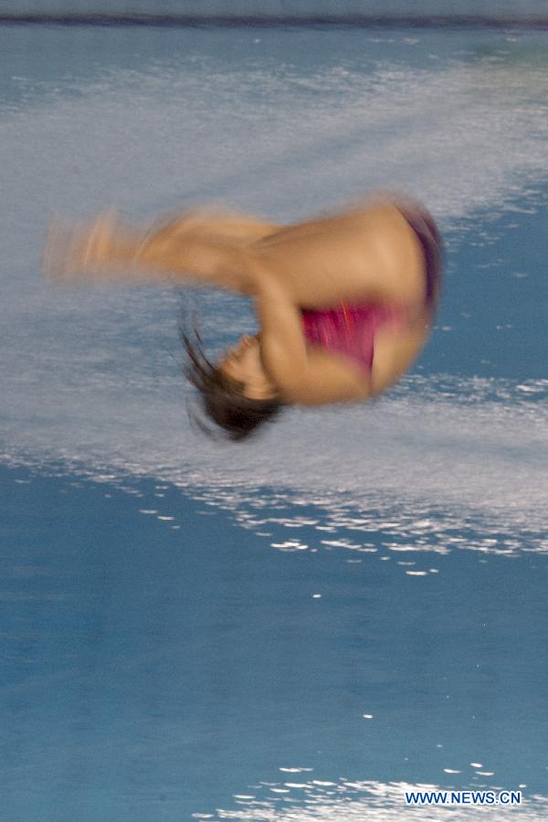 Mexican diver Arantxa Chavez competes in the women's 3m springboard single semifinals during the fifth stage of the Diving World Series of International Swimming Federation (FINA) in Guadalajara, Jalisco, Mexico, on May 18, 2013. (Xinhua/Alejandro Ayala)