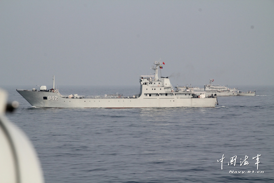 A landing ship brigade under the East Sea Fleet of the Navy of the Chinese People's Liberation Army (PLA) conducts a large-scale landing training recently, which has effectively tested and enhanced ships' overall combat level and emergency handling capability under complex conditions. (navy.81.cn/Li Yeyong, Li Hao, Wu Yajiang)