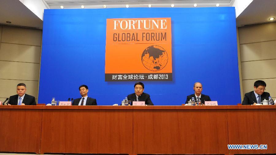 A press conference on the Fortune Global Forum is held by China's State Council (Cabinet) Information Office in Beijing, capital of China, May 30, 2013. More than 600 leaders from Fortune Global 500 and other top companies, government, and civil society will attend the Fortune Global Forum to be held in Chengdu, capital of southwest China's Sichuan Province, on June 6-8. (Xinhua/Chen Yehua)