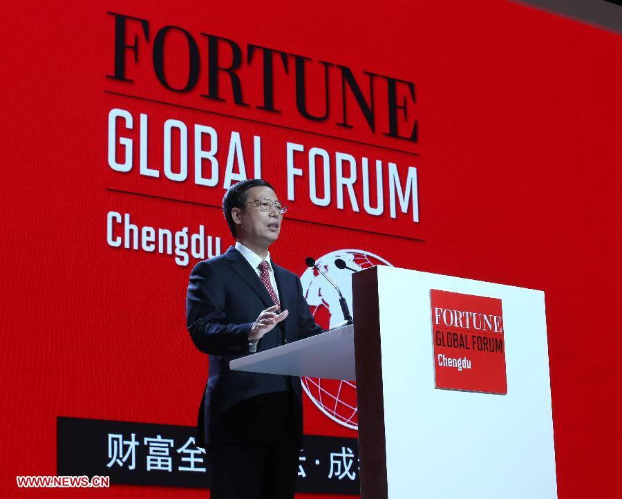 Chinese Vice Premier Zhang Gaoli delivers a speech at the gala dinner for the opening of the 2013 Fortune Global Forum (FGF) in Chengdu, capital of southwest China's Sichuan Province, June 6, 2013. (Xinhua/Pang Xinglei)