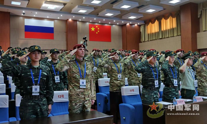 The launching ceremony of the "Cooperation 2013" joint training participated by the Chinese People's Armed Police Force (CPAPF) and the Russia's Domestic Security Force is held at 09:00 of June 11, 2013 in Beijing.(Chinamil.com.cn/Qiao Tianfu)