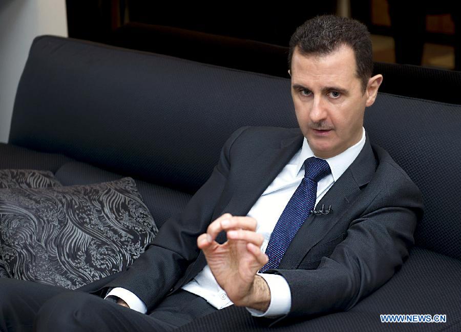 Syrian President Bashar al-Assad receives an interview by Germany's Frankfurter Allgemeine Zeitung newspaper in Damascus, Syria, June 17, 2013.(Xinhua/SANA) 