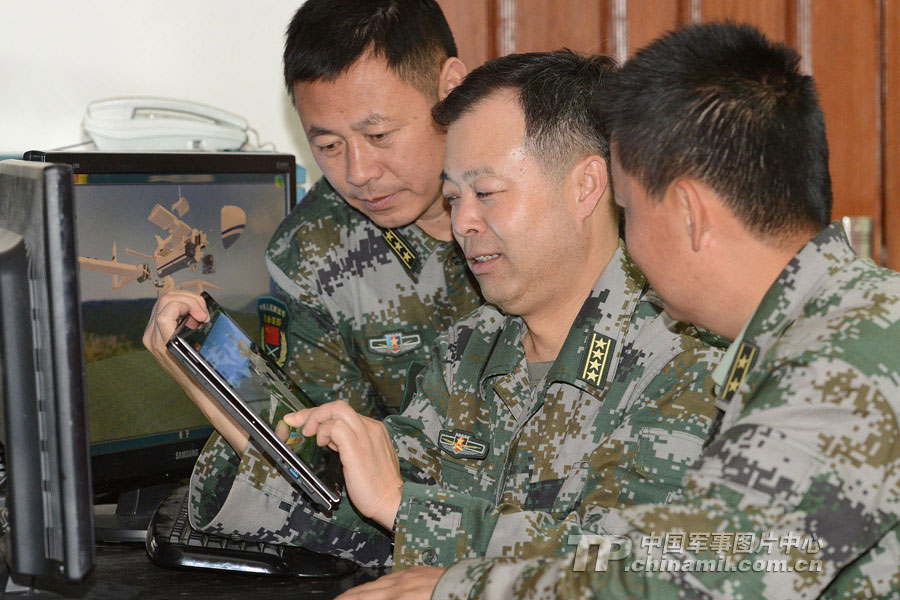 A 30-day training for the key operators of the new-type reconnaissance UAV concludwa successfully. (China Military Online/Wu Sulin)