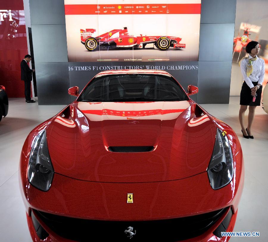 A vehicle is displayed at the 12th Shenyang International Automobile Industry Expo in Shenyang, capital of northeast China's Liaoning Province, June 27, 2013. (Xinhua/Yao Jianfeng)