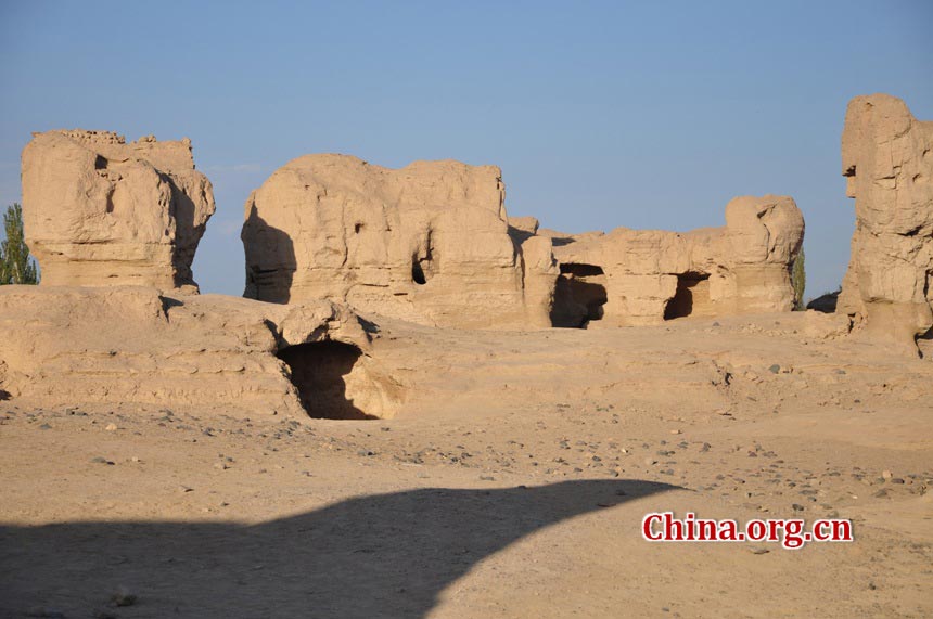 The Ancient City of Jiaohe, also known as Ancient City on Ya'er Lake, is an ancient Chinese archaeological site found in the Yarnaz Valley, 10 km west of the city of Turpan, Xinjiang province. It was a prefecture of the Gaochang during the Sixteen States (304AD-439 AD) and a county of the Gaochang Prefecture after the 14th year (640 AD) of the Zhenguan reign during the Tang Dynasty. (China.org.cn/Chen Xiangzhao)