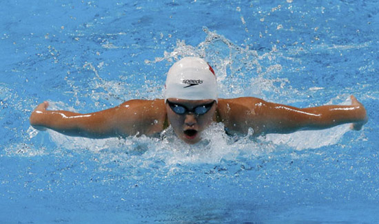 China's Ye Shiwen swims in the women's 200m individual medley semifinal during the World Swimming Championships at the Sant Jordi arena in Barcelona, July 28, 2013. [Chinadaily.com.cn/agencies]