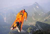 Hungarian wingsuit flyer confirmed dead after failing the trial flight in Zhangjiajie