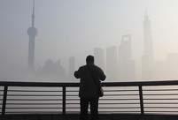 Shanghai shrouded in heavy fog