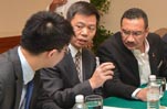 Chinese, Malaysian delegates attend meeting on missing plane