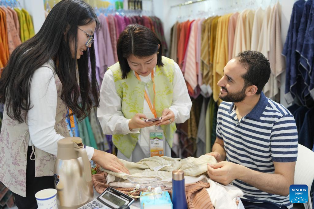 Keqiao Textile Expo (Spring) kicks off in Shaoxing, China's Zhejiang